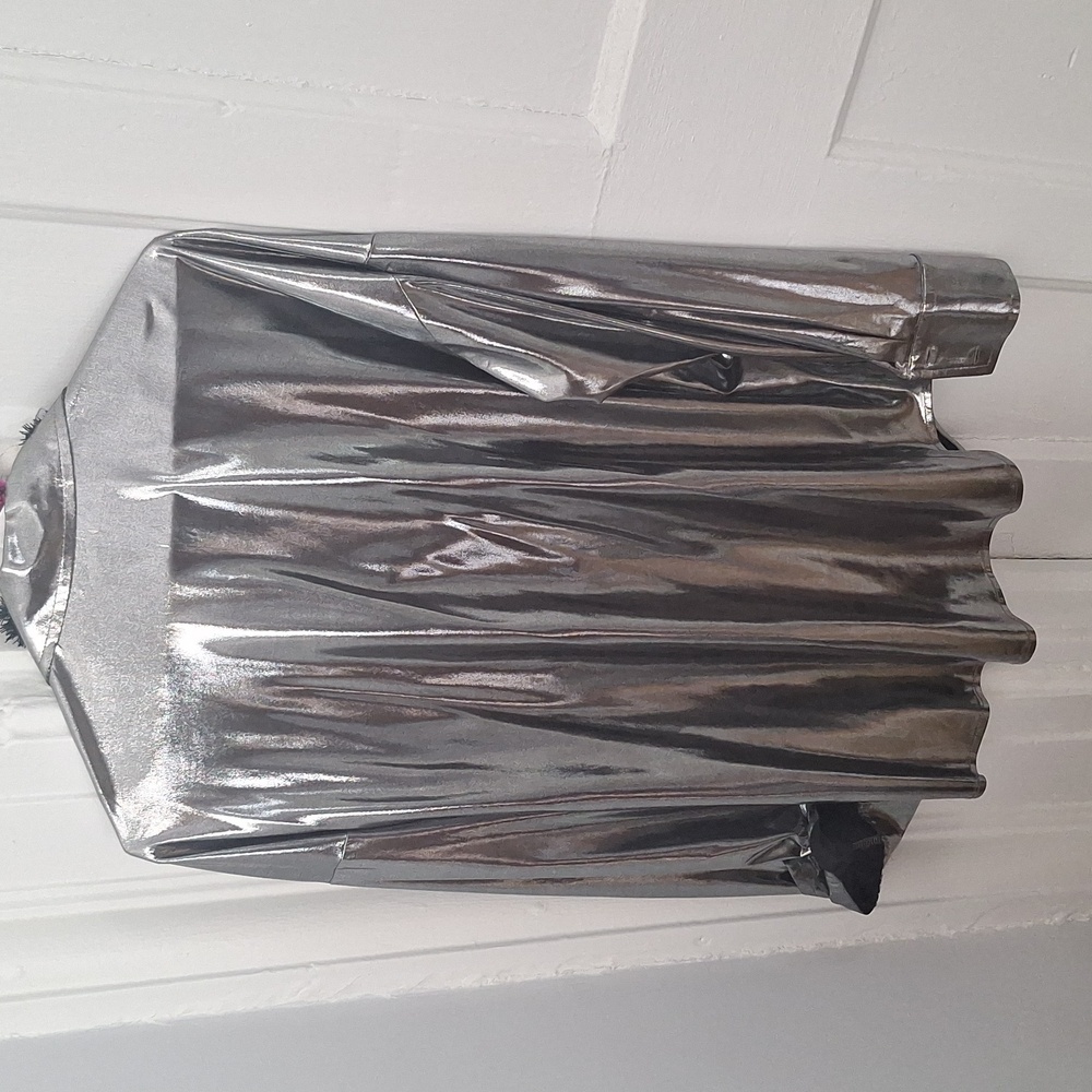 Vici White Graphic Oversized Button Down Shirt - image 2